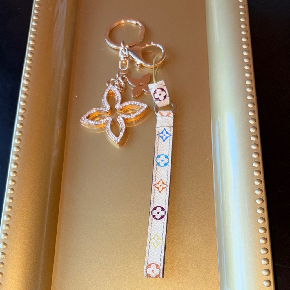 Louis Vuitton Monogram Multicolor White Leather Charm Keychain